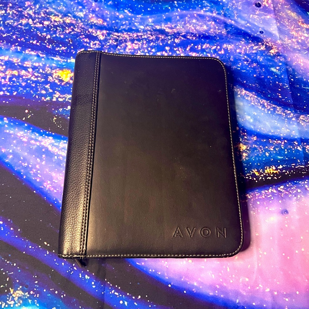 Vintage Leather AVON Zippered Business Binder